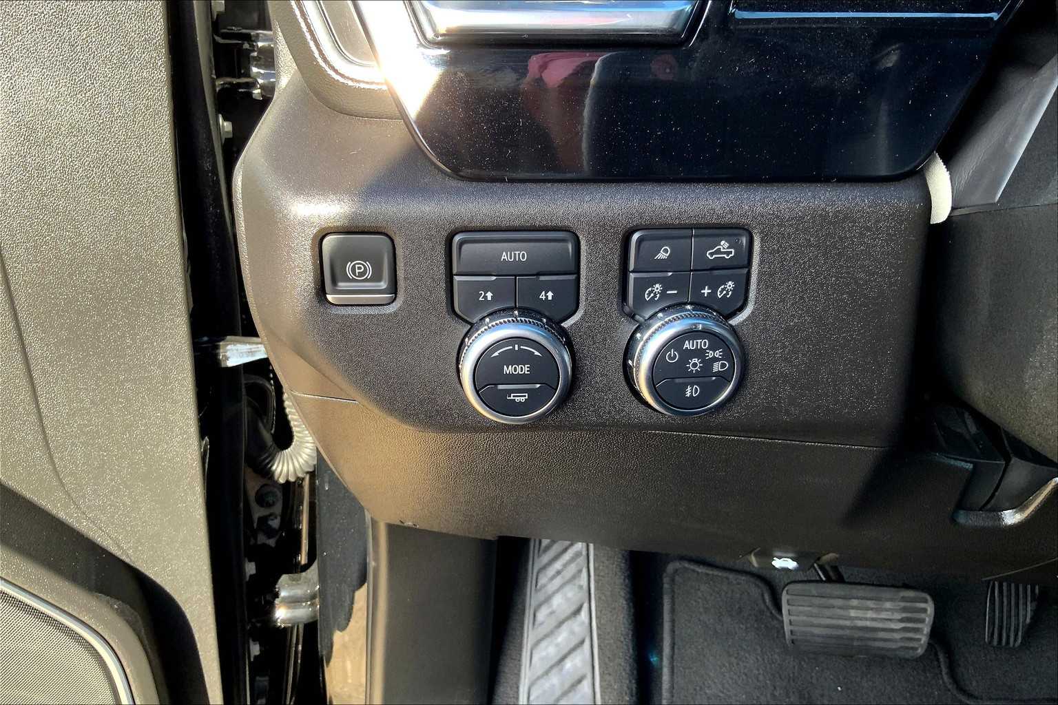 2024 Gmc Sierra 1500 SLT photo 28