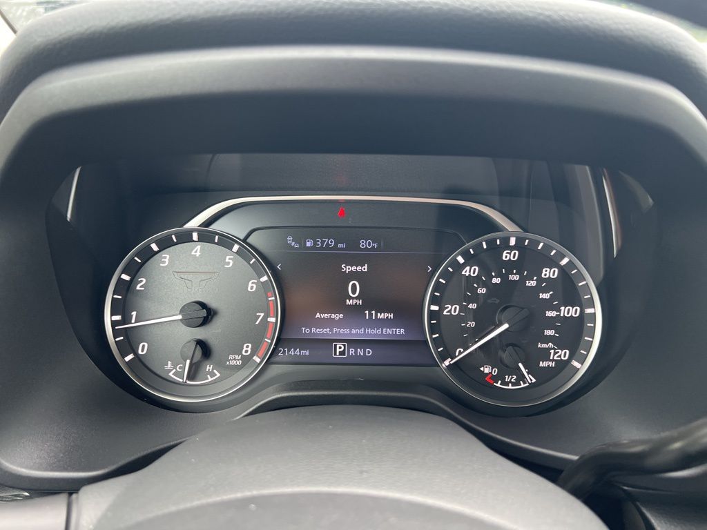 2024 Nissan Titan SV photo 11