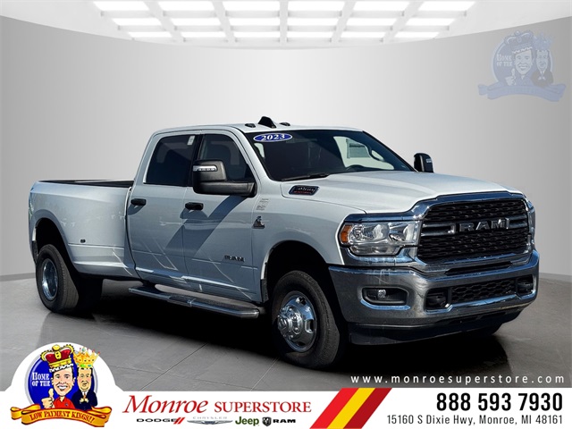 2023 RAM Ram 3500 Pickup Big Horn's photo