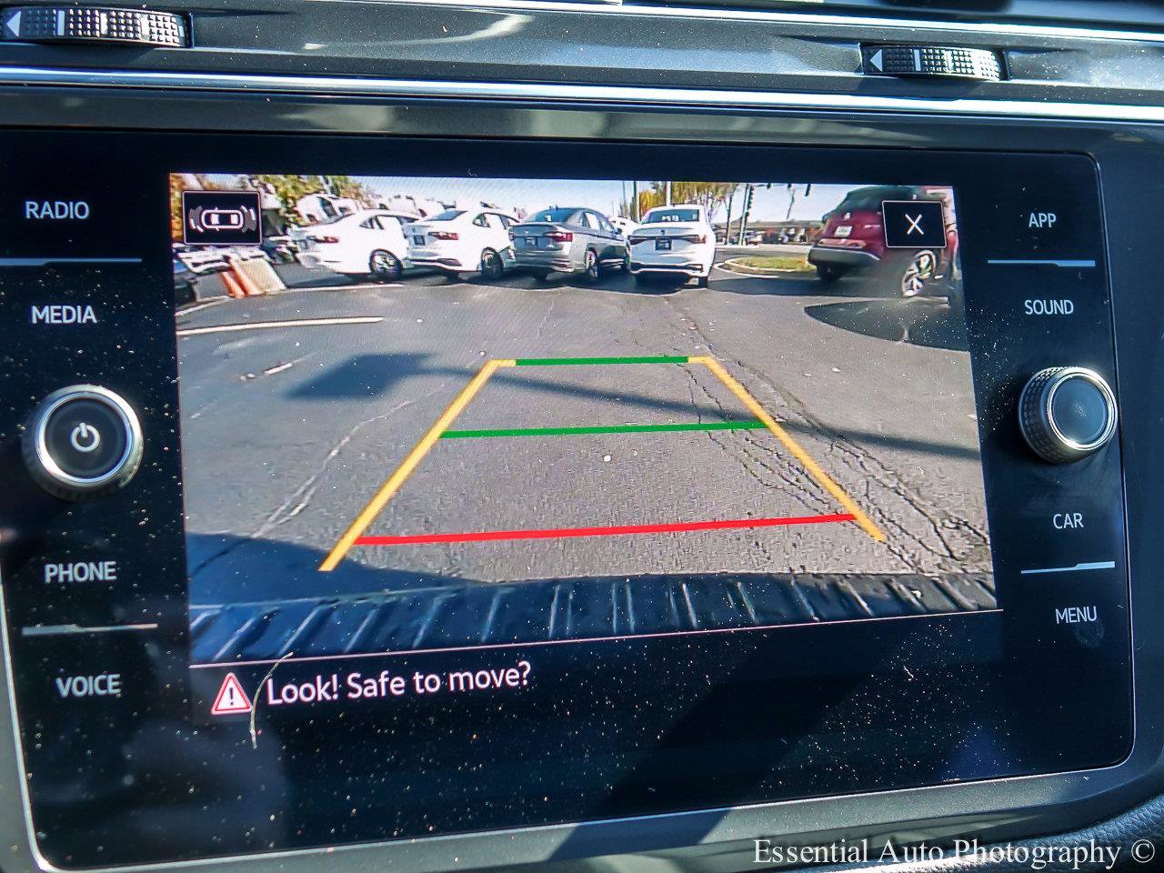 2023 VOLKSWAGEN TIGUAN - Image 14