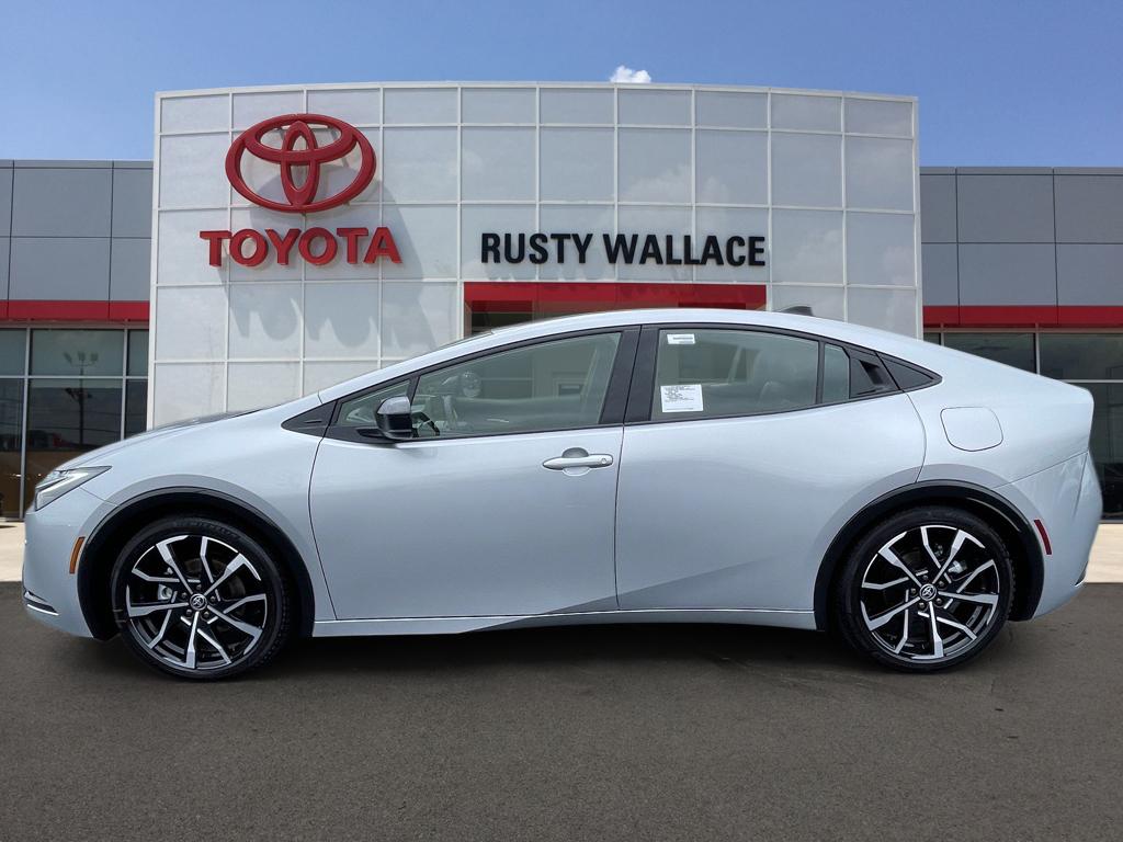 2026 Toyota Prius XSE's photo