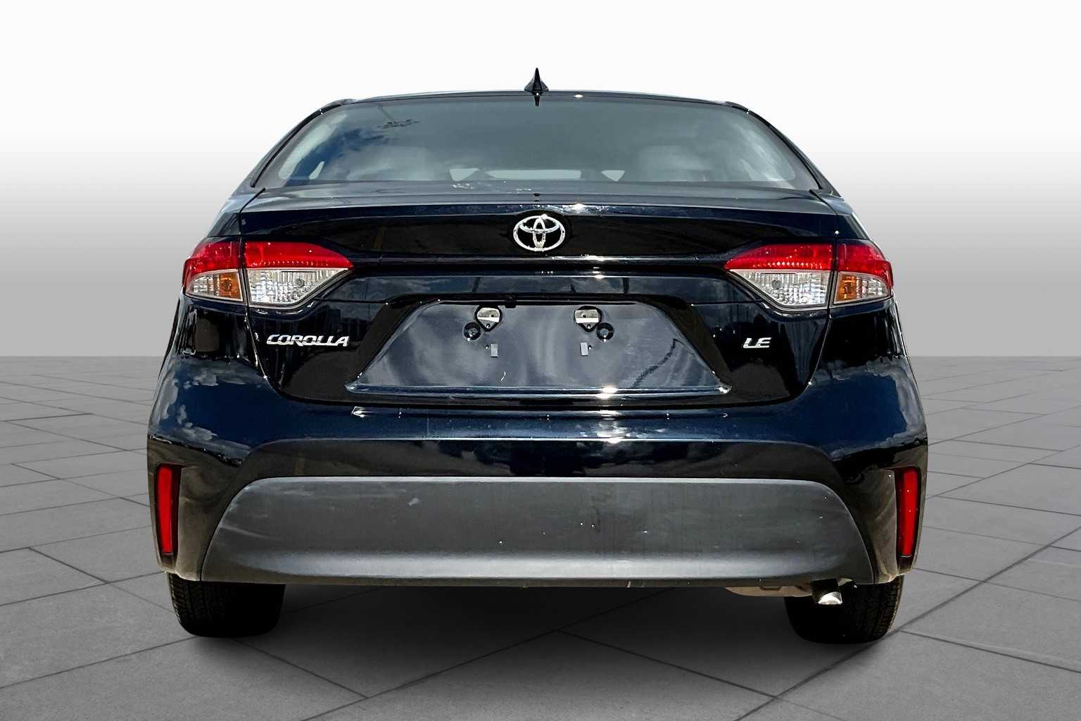 2024 Toyota Corolla LE photo 4