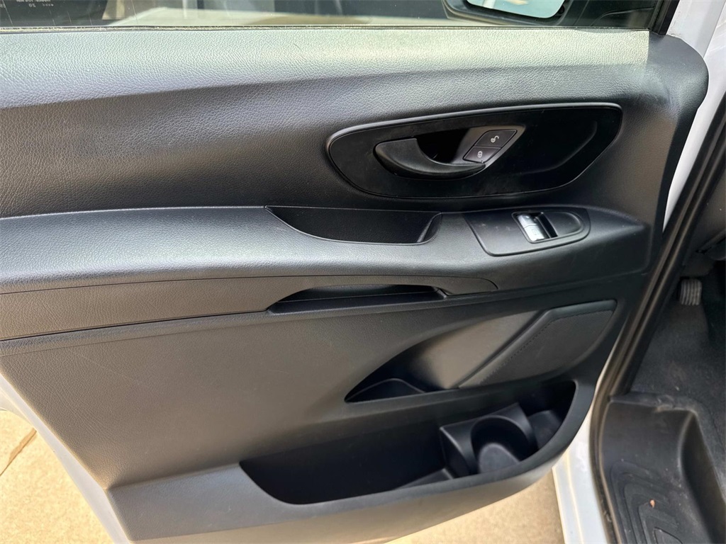 2020 Mercedes Benz Metris Cargo Van photo 10