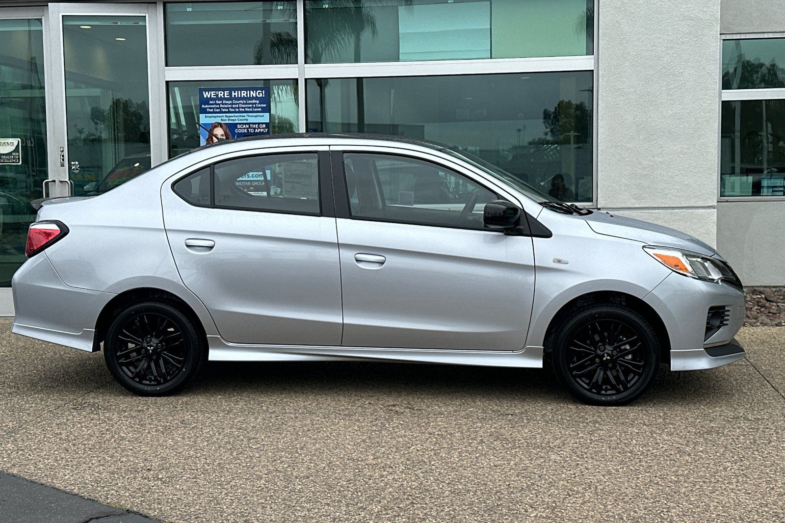 2024 Mitsubishi Mirage G4 Black Edition photo 3