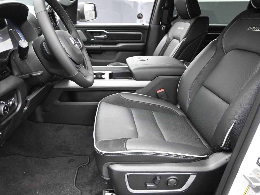 2026 Ram 1500 Laramie photo 11