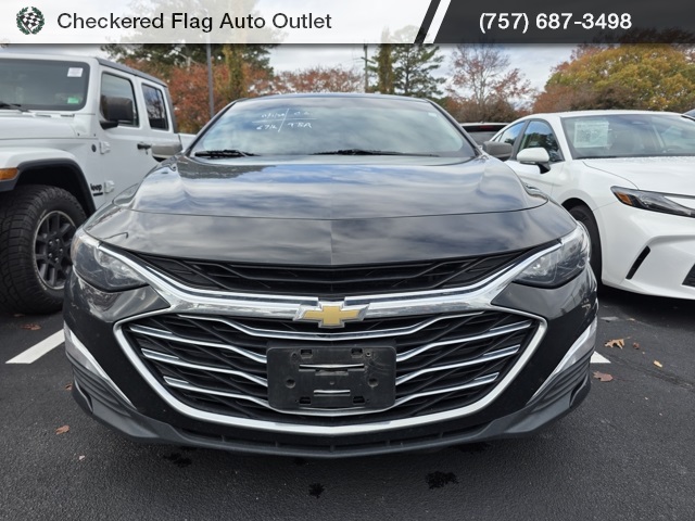 2020 Chevrolet Malibu LS photo 2