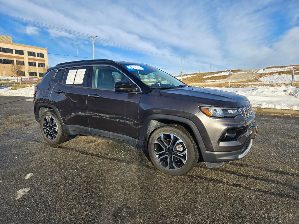 2022 Jeep Compass Limited's photo