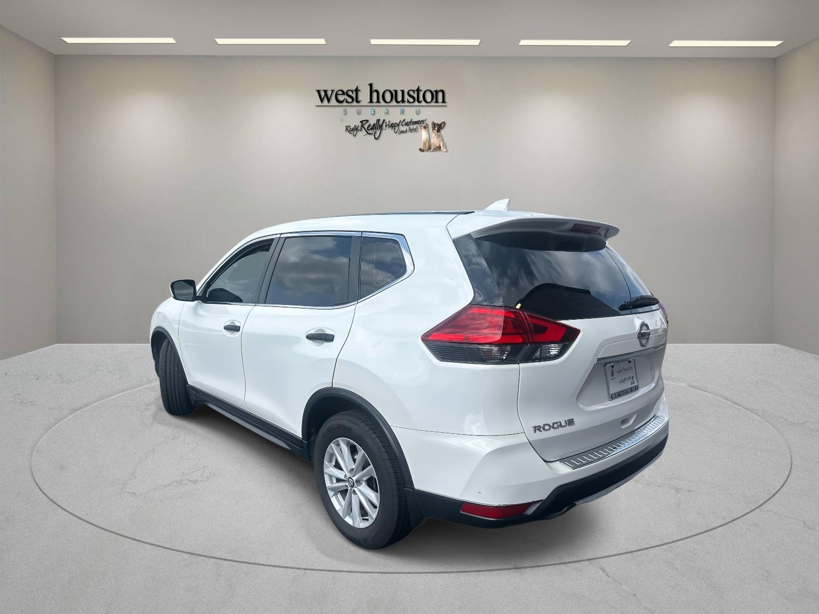2017 Nissan Rogue S photo 7