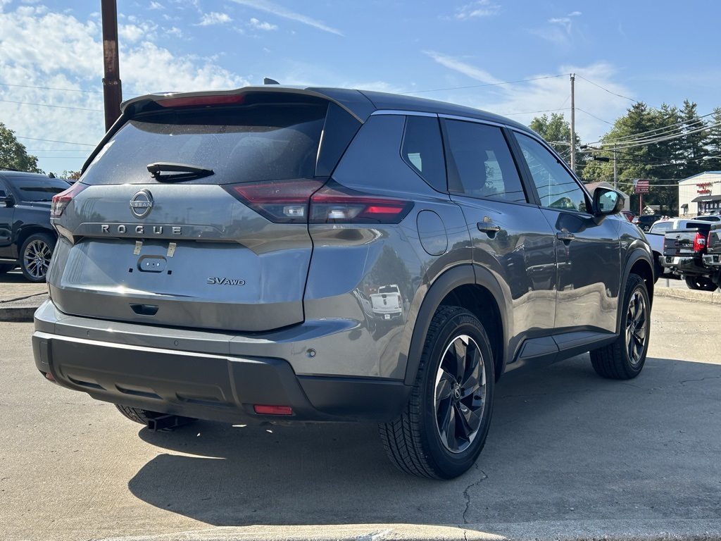 2024 Nissan Rogue SV photo 6