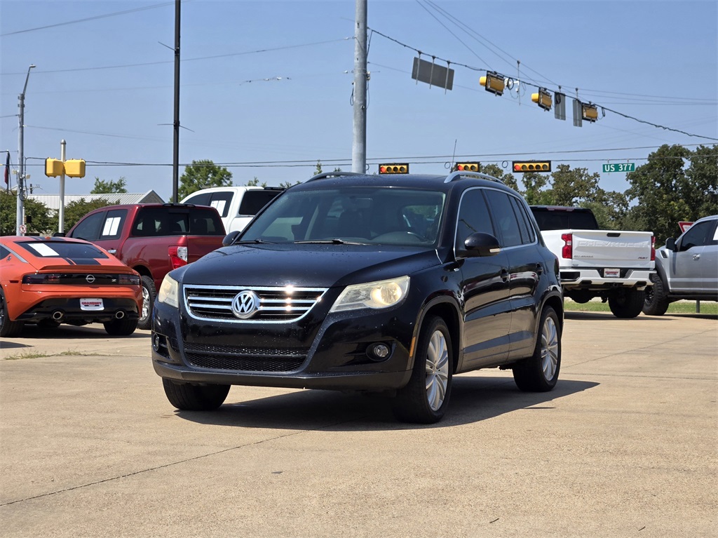 Used 2010 Volkswagen Tiguan Wolfsburg Edition with VIN WVGAV7AX9AW002074 for sale in Granbury, TX