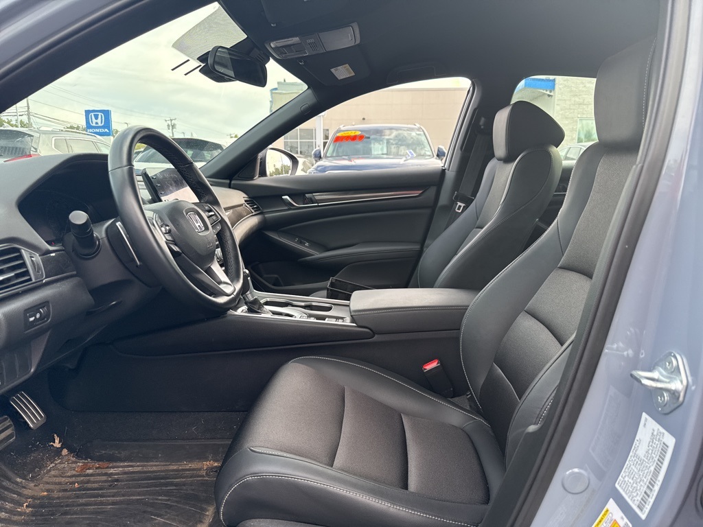 2022 Honda Accord Sport photo 9