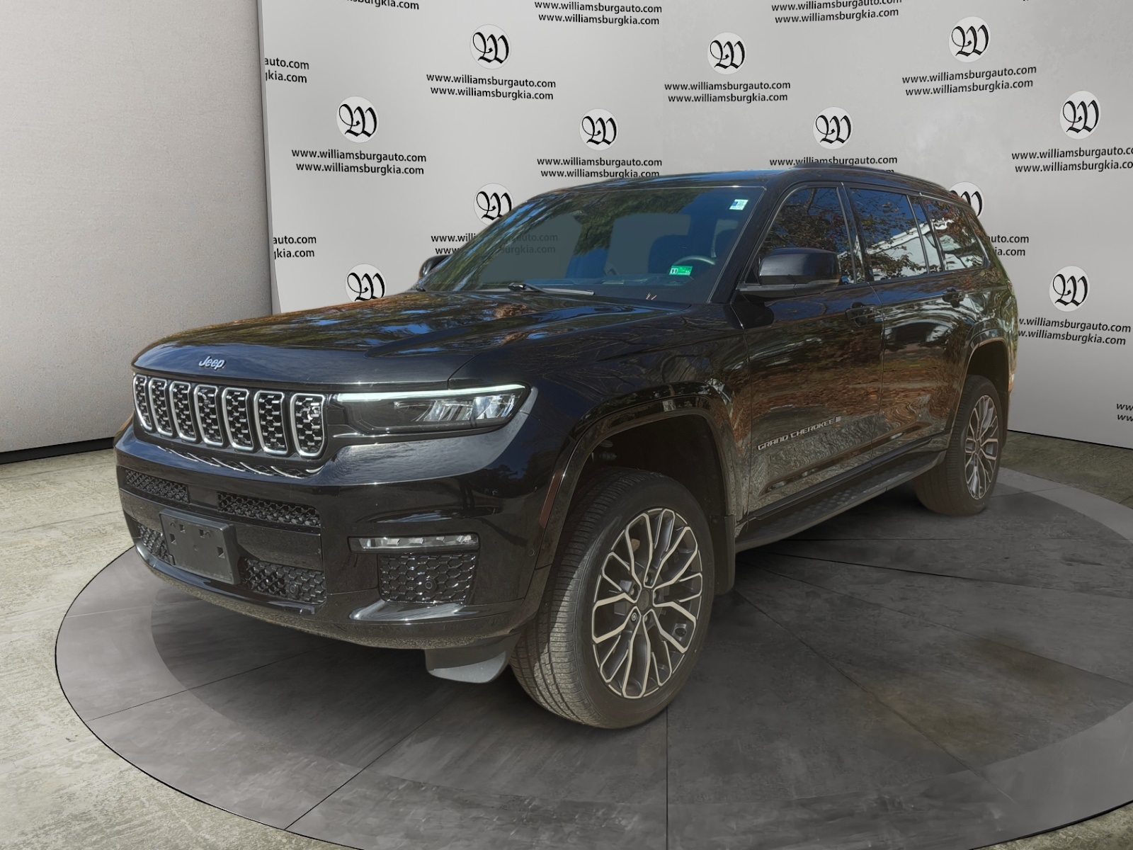 2022 Jeep Grand Cherokee L Summit Reserve's photo