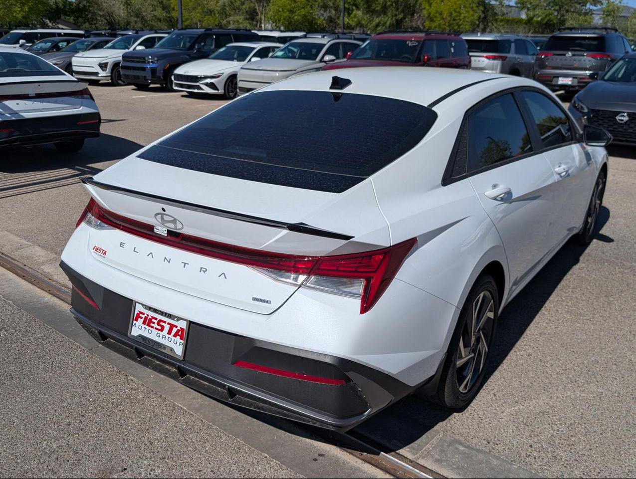 2025 Hyundai Elantra Hybrid SEL Sport photo 6