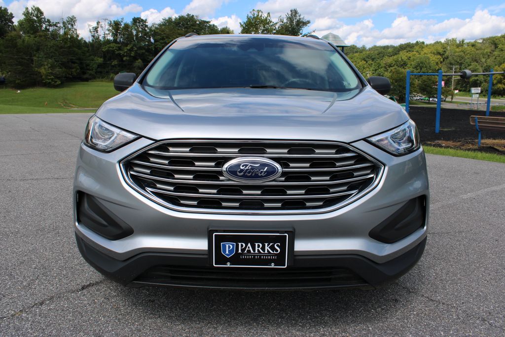 2020 Ford Edge SE photo 4