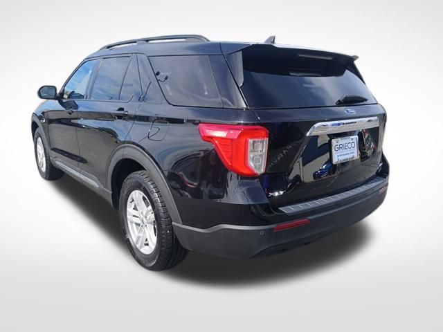 2021 Ford Explorer XLT photo 2