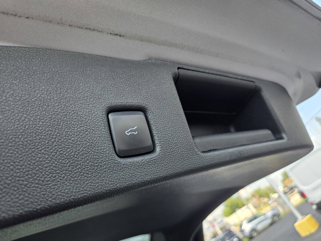 2020 Ford Escape SE Sport Hybrid photo 35