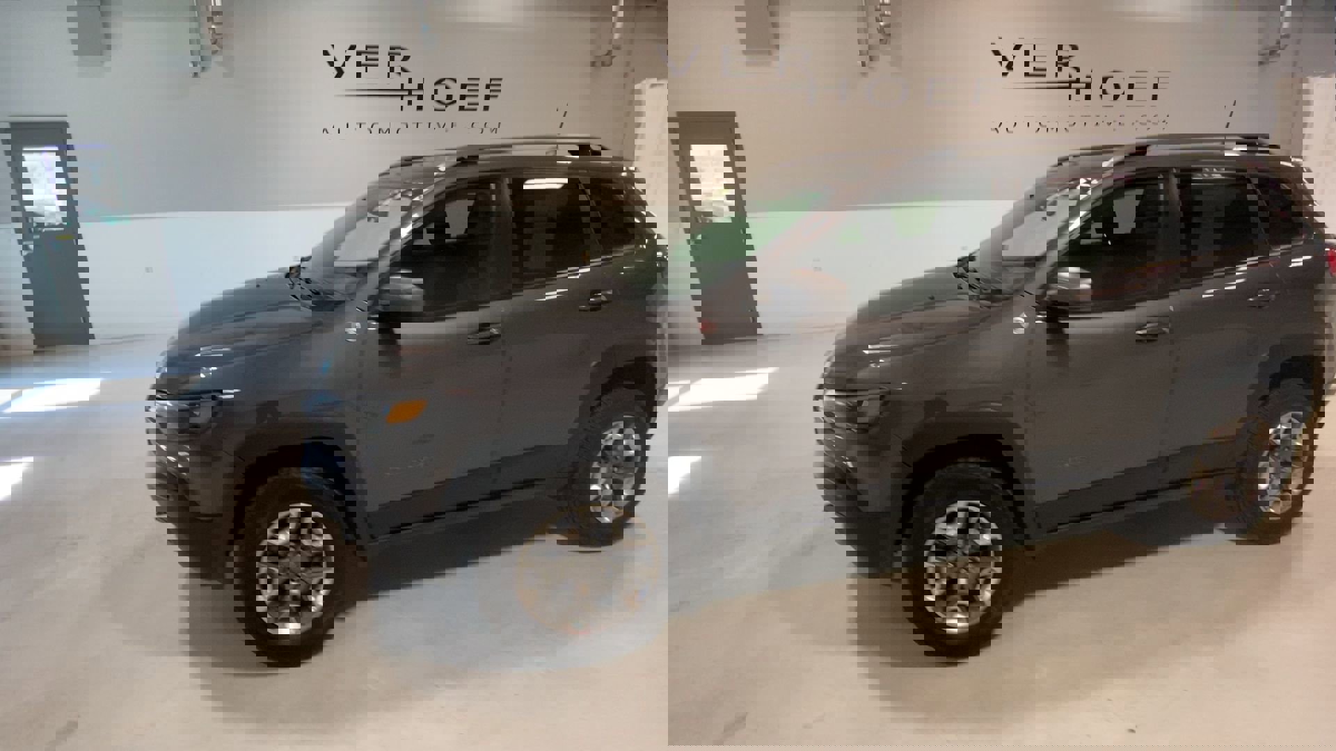2019 Jeep Cherokee Trailhawk photo 4