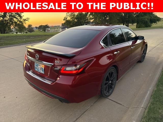 2017 Nissan Altima 2.5 SR photo 3
