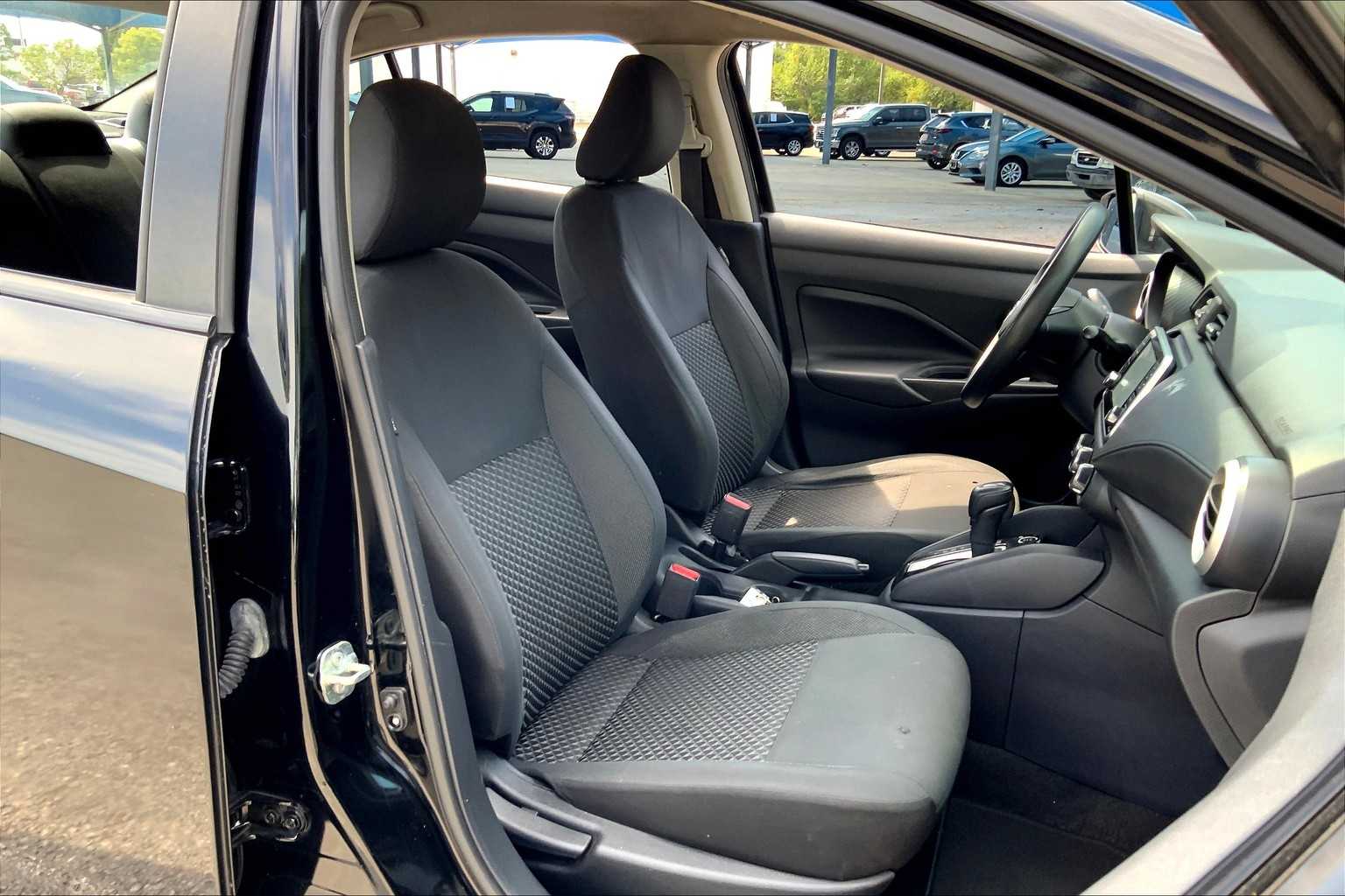 2020 Nissan Versa S photo 8