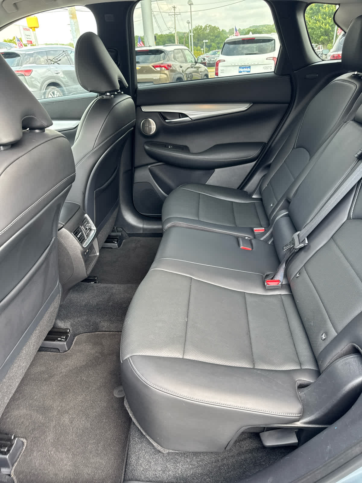 2022 Infiniti QX50 Essential AWD photo 22