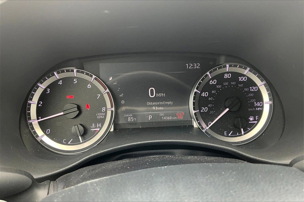 2024 Toyota Highlander LE photo 17