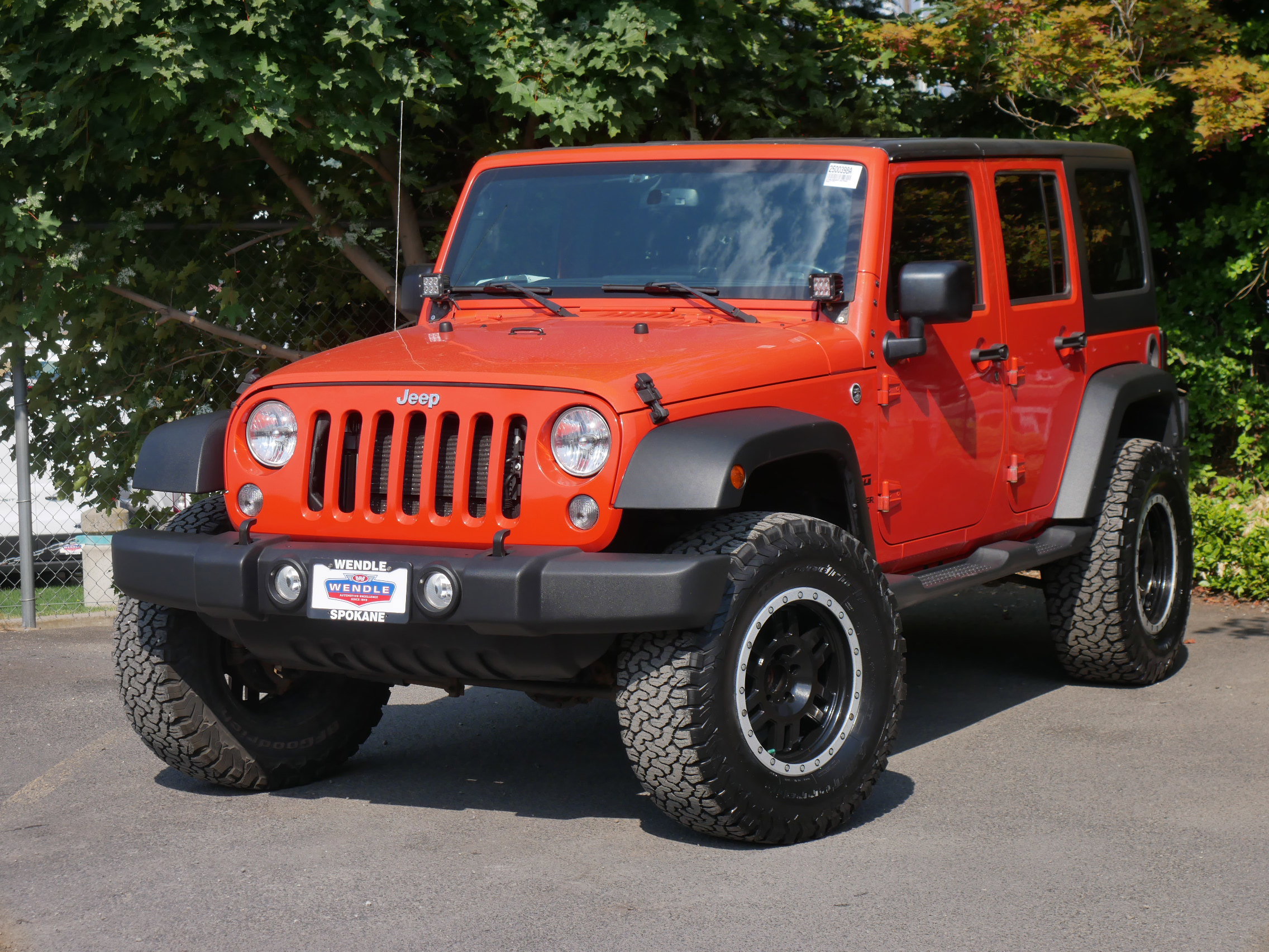 2015 Jeep Wrangler Unlimited Sport photo 2