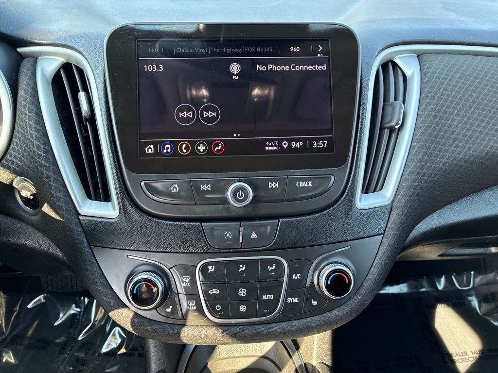 2024 Chevrolet Malibu 1LT photo 17