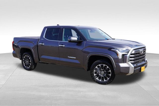 2022 Toyota Tundra Limited photo 2