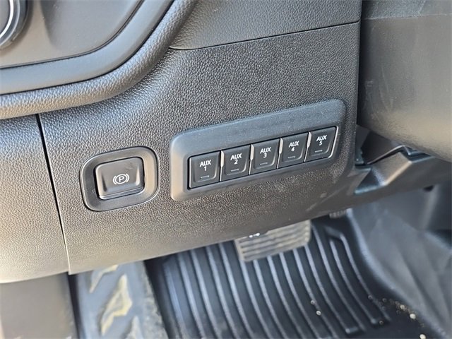 2025 Chevrolet Silverado 3500HD photo 11