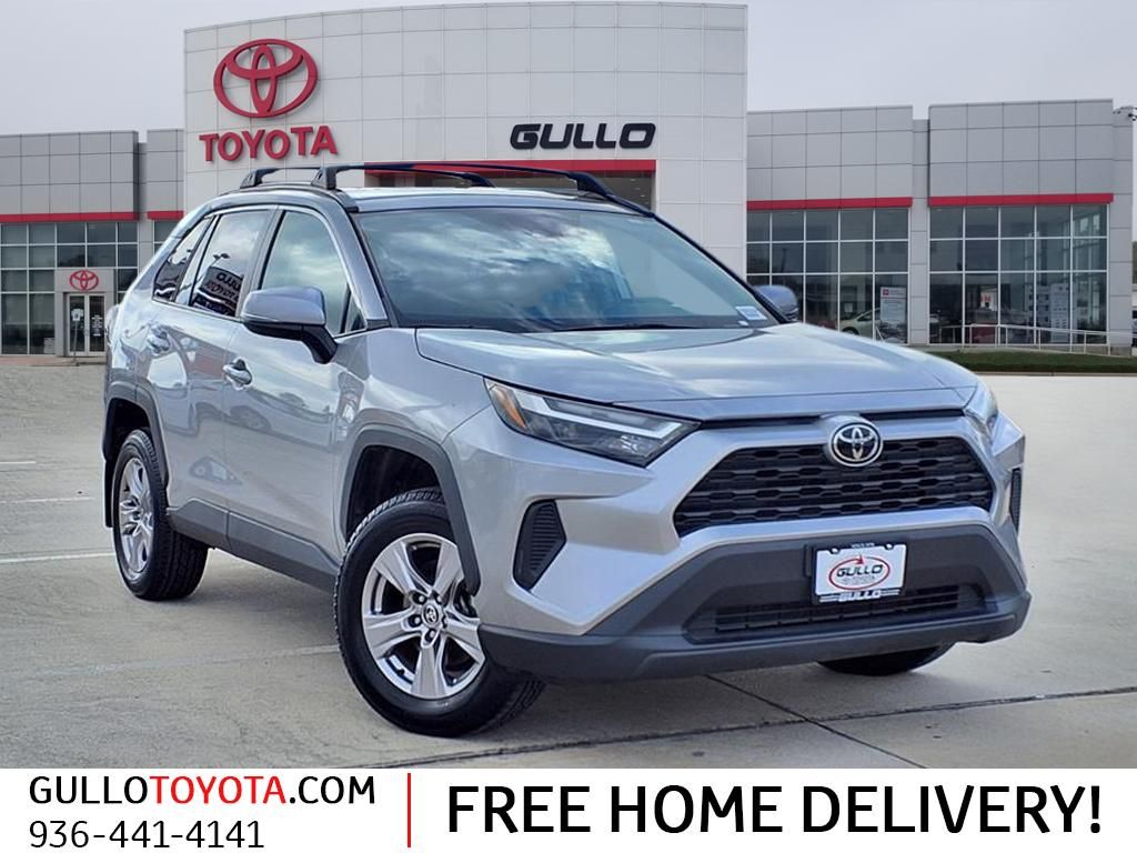2023 Toyota RAV4 XLE