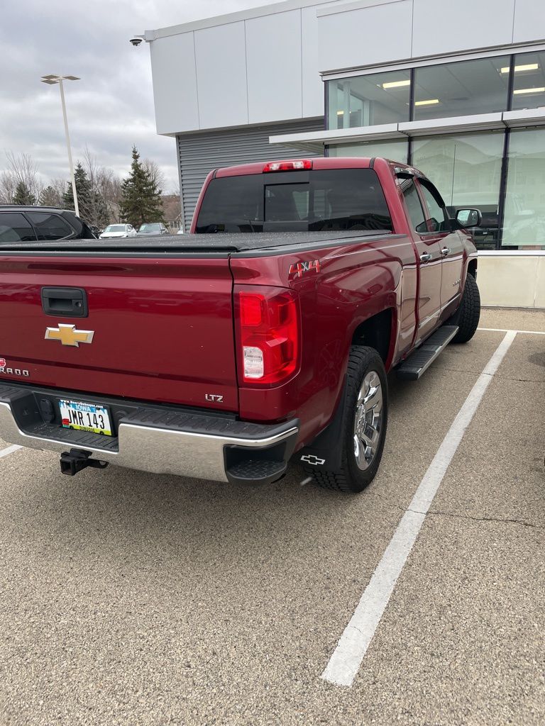 2018 Chevrolet Silverado 1500 LTZ photo 3