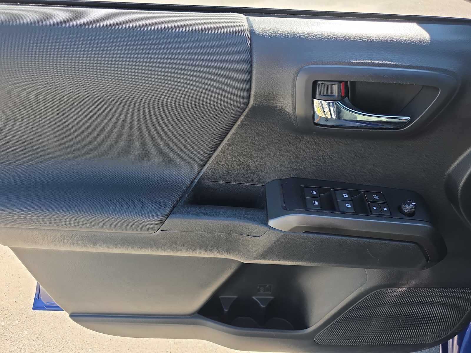2022 Toyota Tacoma TRD Sport 4x4 photo 29