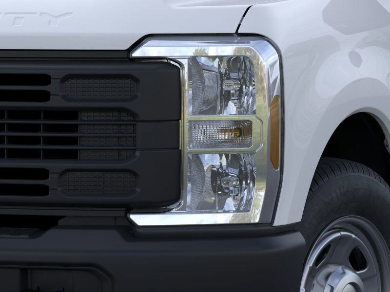 2026 Ford F-350 photo 17