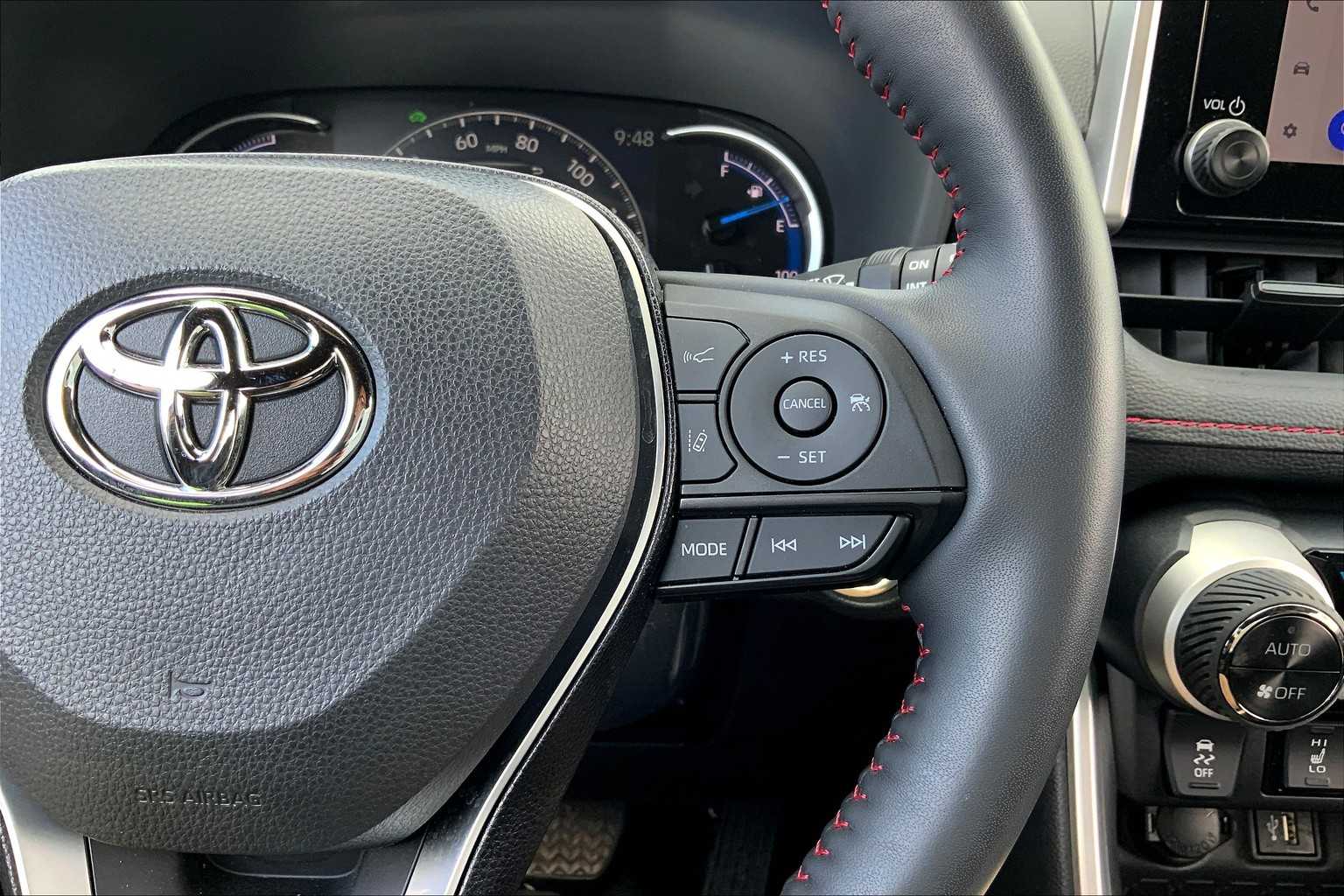 2024 Toyota RAV4 Prime SE photo 23