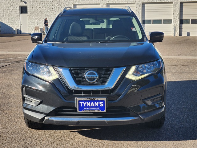 2018 Nissan Rogue SV photo 4