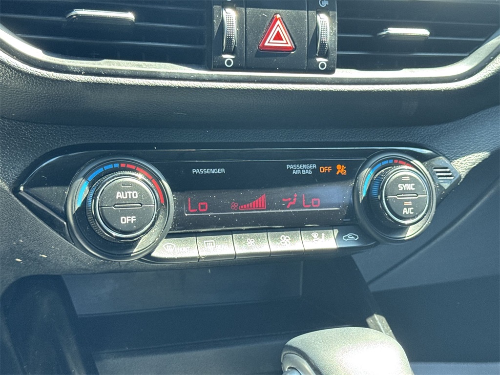 2019 Kia Forte S photo 24