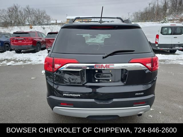 2017 Gmc Acadia SLE photo 2