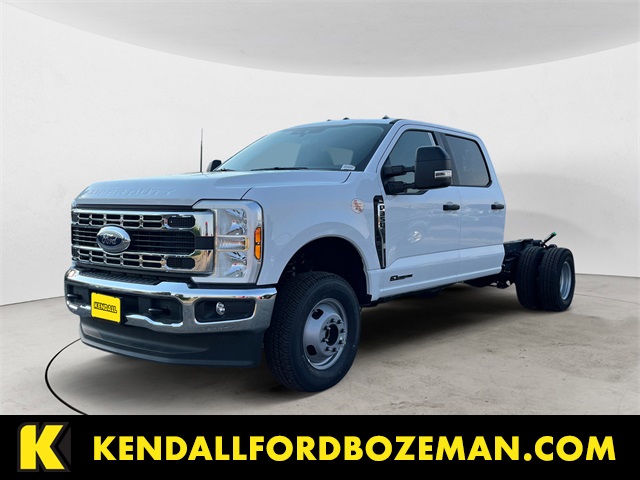 2025 Ford F-350 Super Duty Chassis Cab XL's photo