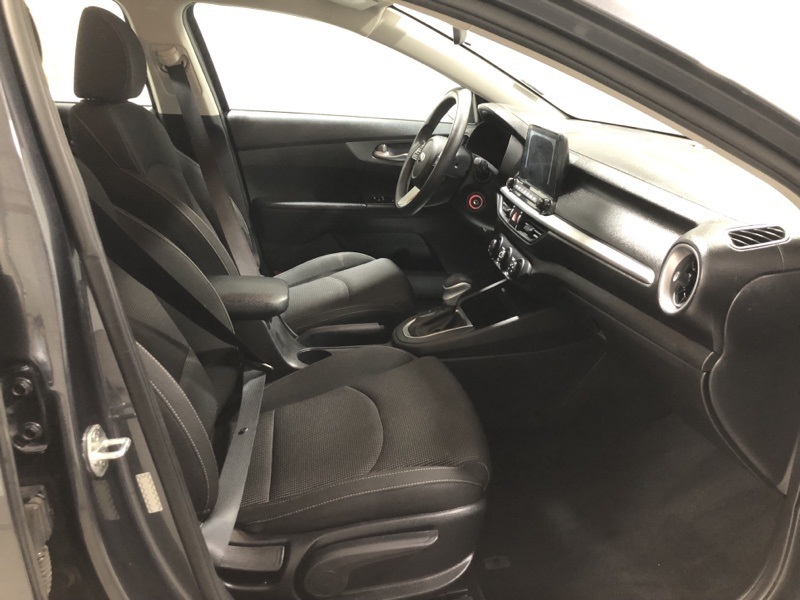 2020 Kia Forte LXS photo 12