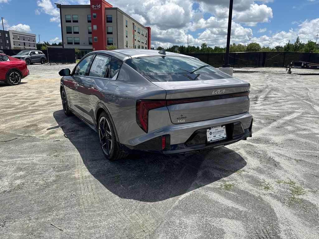 2025 Kia K4 GT-Line photo 4