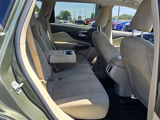 2020 Jeep Cherokee Latitude photo 15