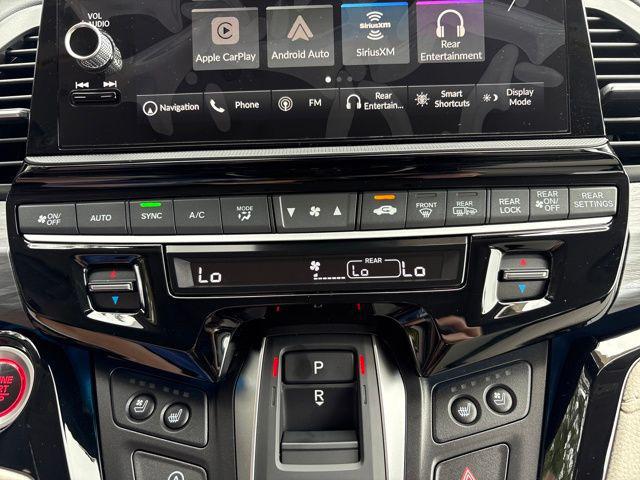 2026 Honda Odyssey Elite photo 14