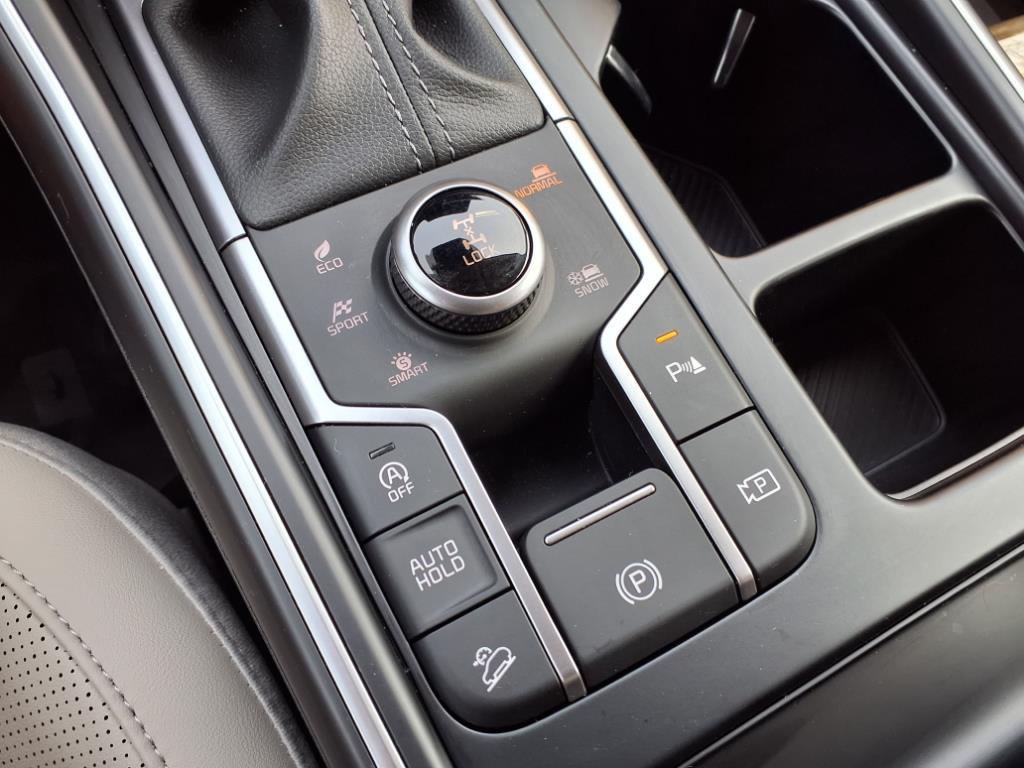 2025 Kia Sorento EX photo 9