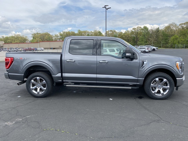 2022 Ford F-150 XLT photo 2