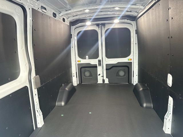 2025 Ford Transit photo 6