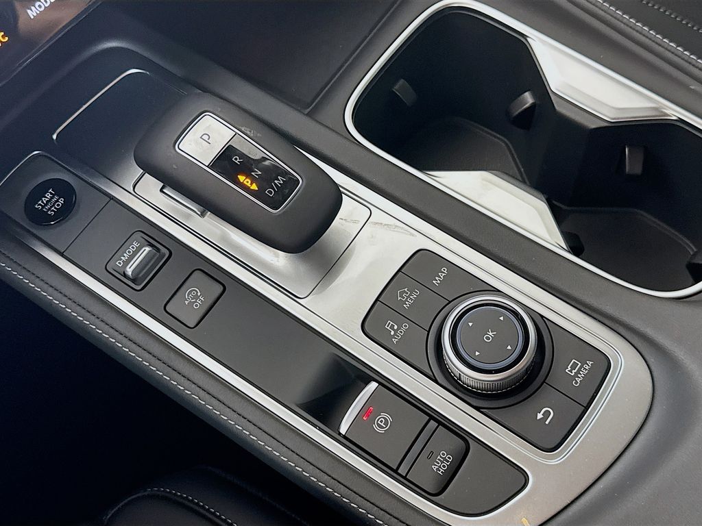 2026 Infiniti QX60 Luxe photo 18