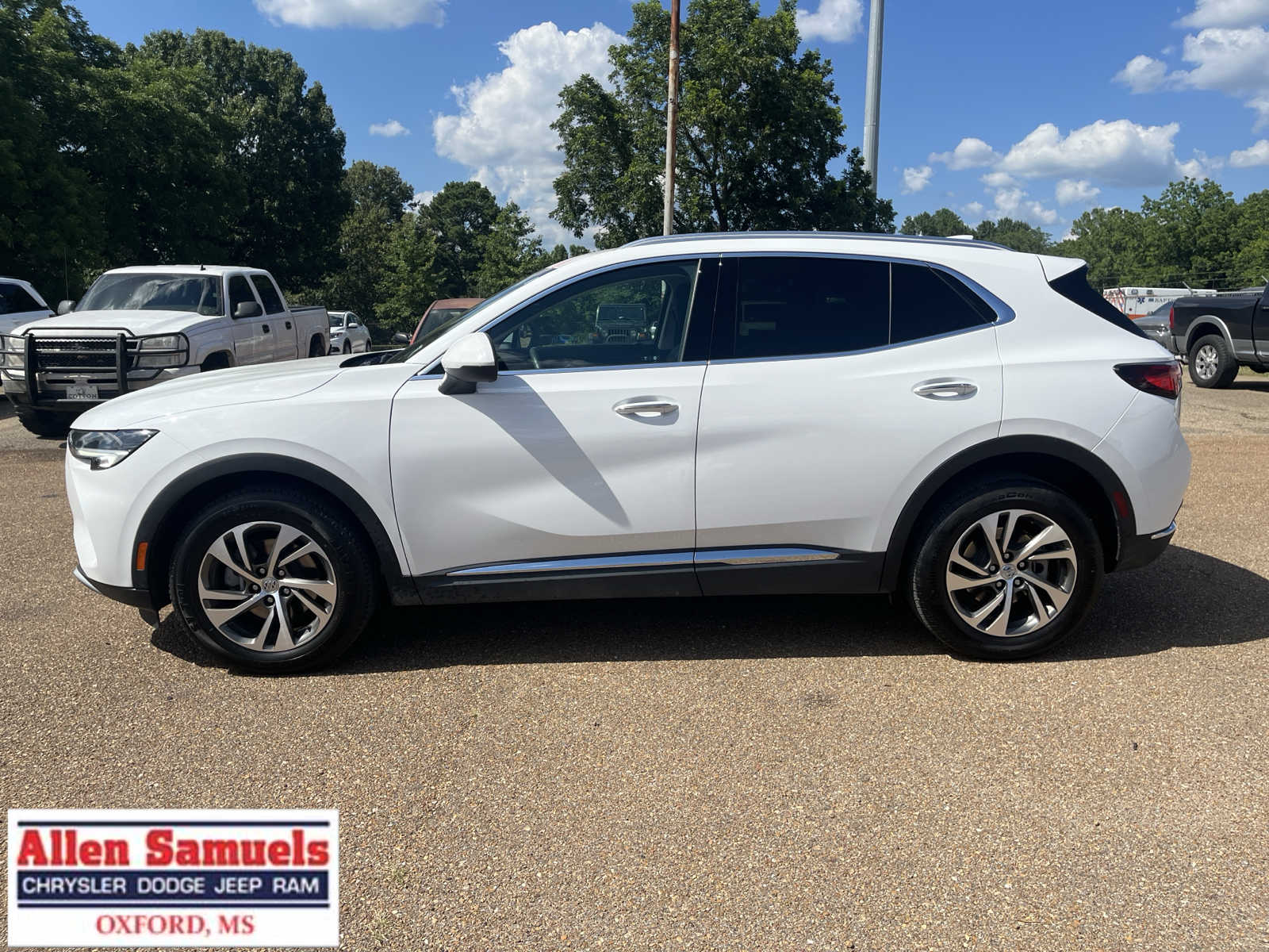 2023 Buick Envision Essence photo 4