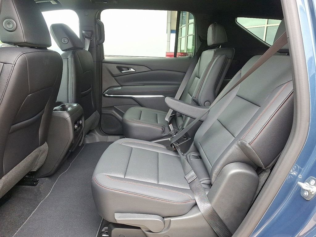 2026 Chevrolet Traverse Z71 photo 4