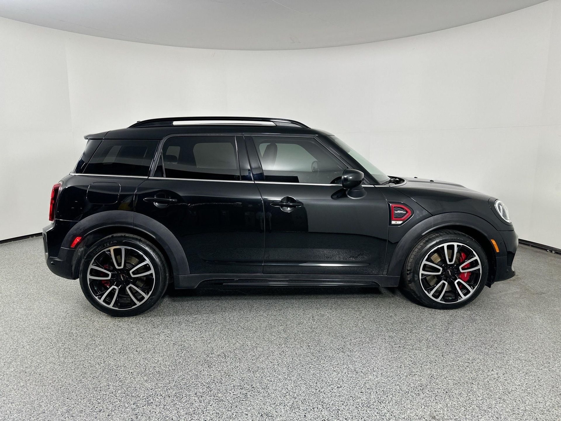 2024 Mini Cooper John Cooper Works ALL4 photo 3