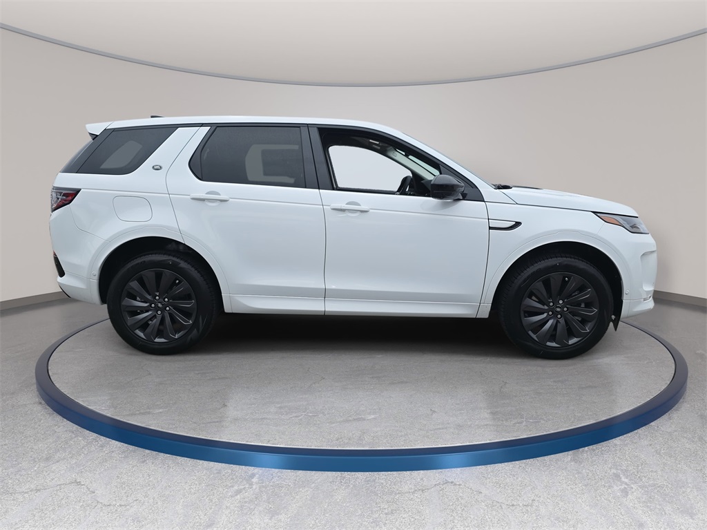 2025 Land Rover Discovery Sport S photo 3